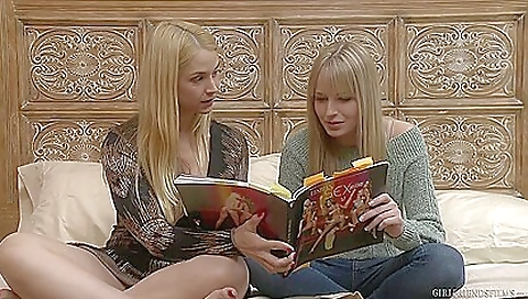 Saring andmon for two blonde