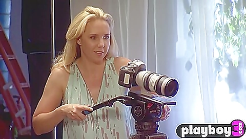 Hotest girls get it on the beach