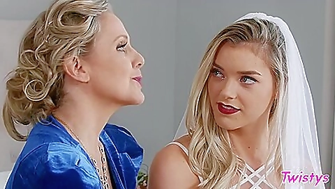 Hawt sweetheart porn with a blonde