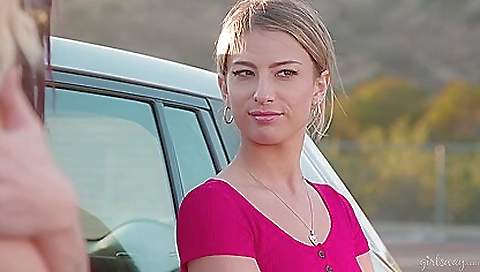 Milf & sexy lingeriencha