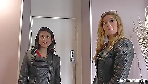 16 02 26 A Trio Of Lesbian Caresses And Sodomy For Anais And Sherine