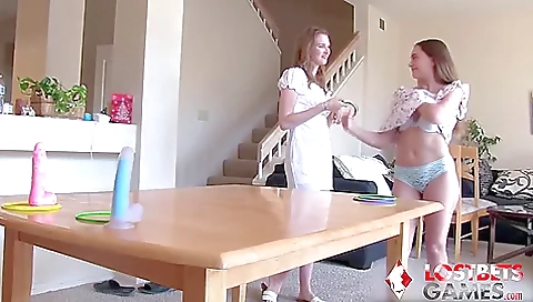 Small Boobs Porn With Pin-up Chick From