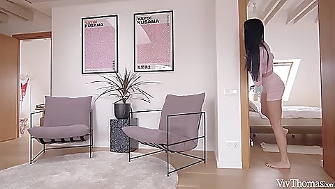 Kiss Me More - Ella Bonita & Simon Kitty